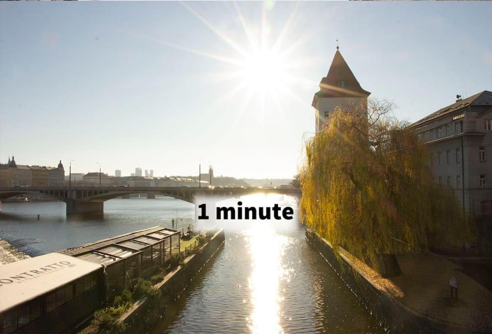 Balcony King 12 Min From Charles Bridge Apartamento